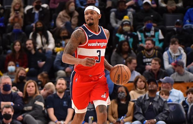 何对年轻一 何对年轻一