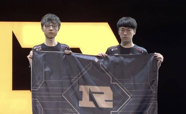 更强调了全 更强调了全